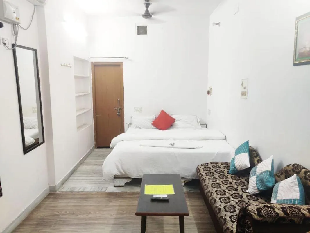 Kesher Paying Guest House Varanasi